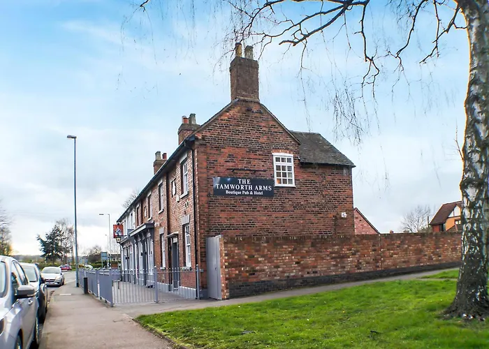 Oyo Tamworth Arms Boutique Pub & Hotel