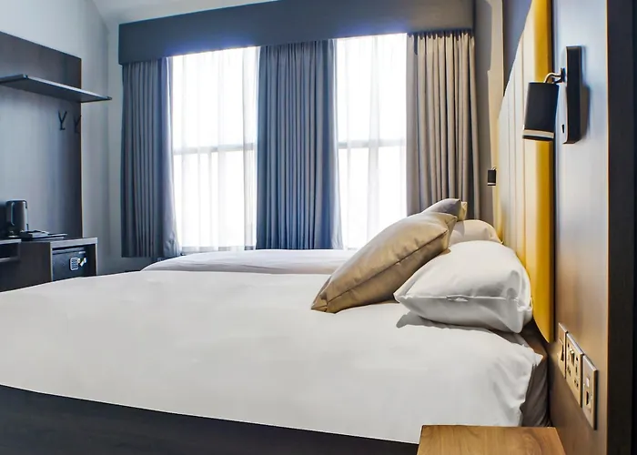 Oyo Tamworth Arms Boutique Pub & Hotel