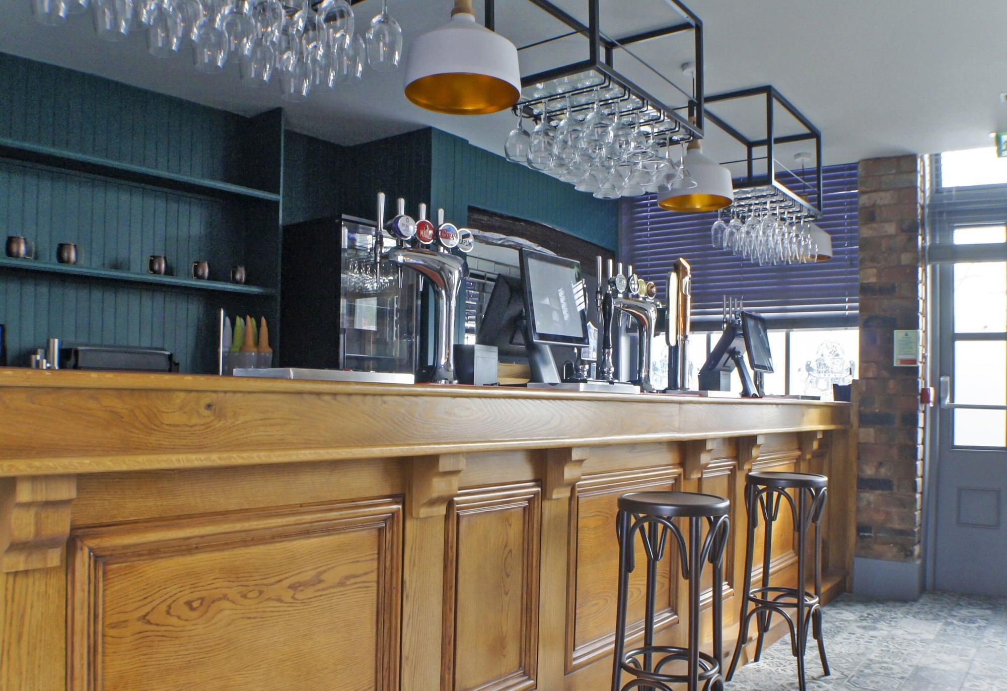 Hotel Arms 4*